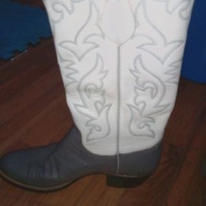 Luc chese boots